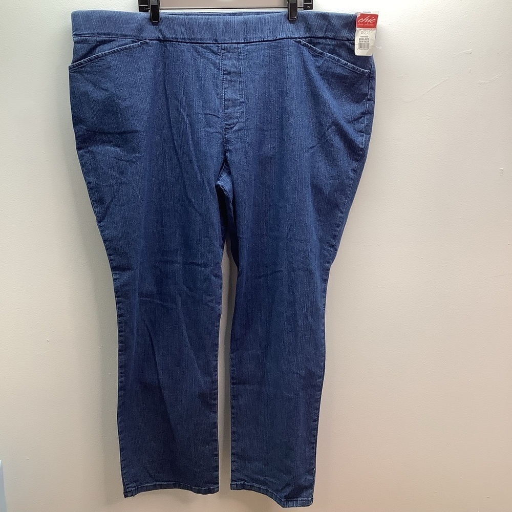 Chic Size 26W Plus Women’s Easy Fit  Elastic Waist Pull On Pant. New With Tags.